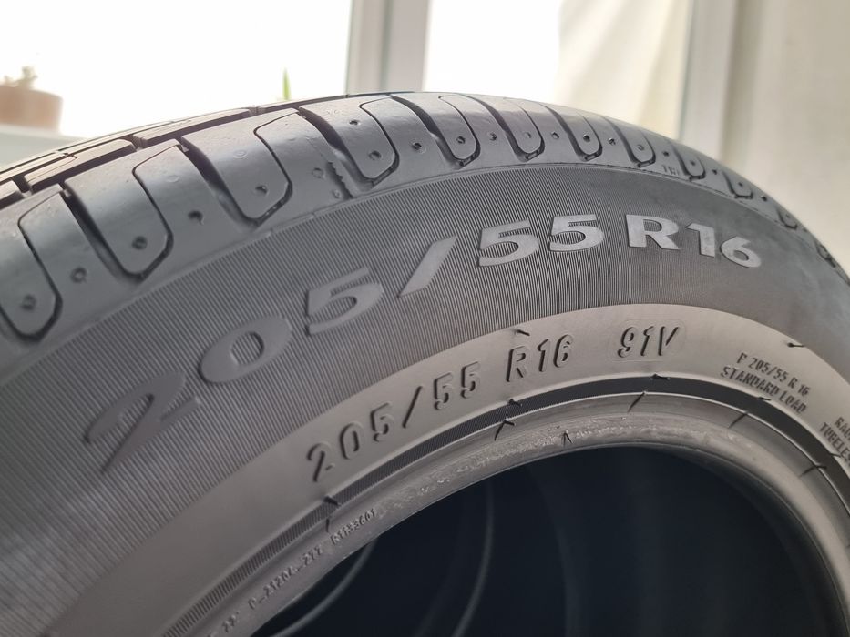 205/55/16 Pirelli 4Броя: 180€ 8.2мм като Нови