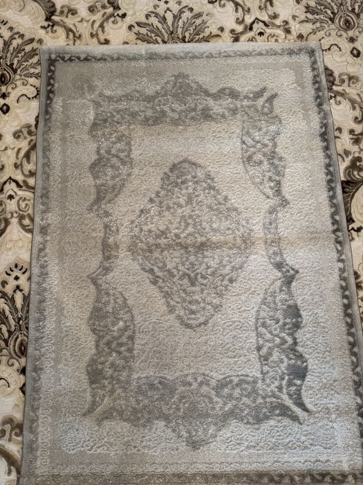 Vand set2 covoare superbe