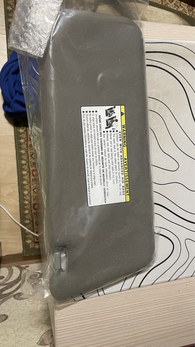 Козырок для камри 40