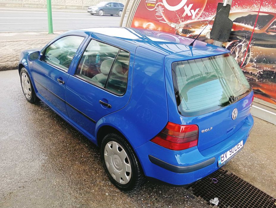 VOLKSWAGEN Golf 2000 — imagine 2