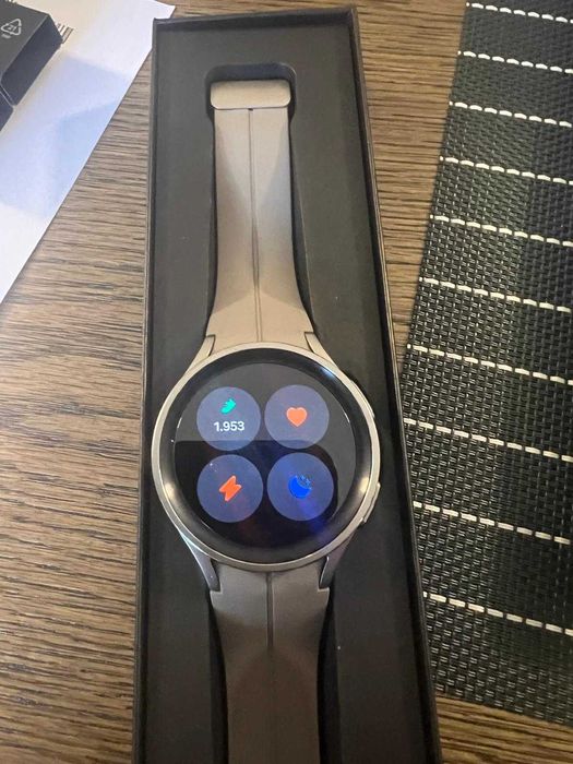 Ceas Smarthwach , Samsung Galaxy Watch 5 PRO in garantie