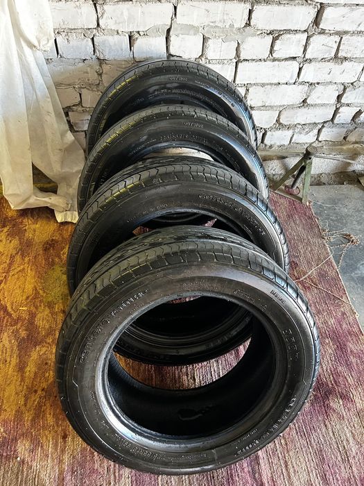 Продам резину на авто