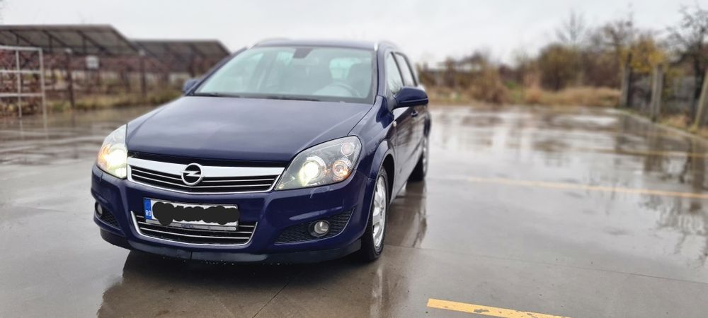 Vând Opel Astra H