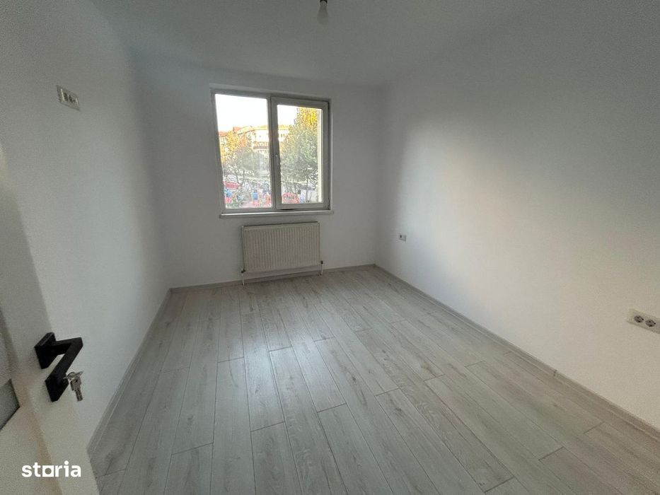 Apartament 3 camere etaj 1 zona orion renovat complet