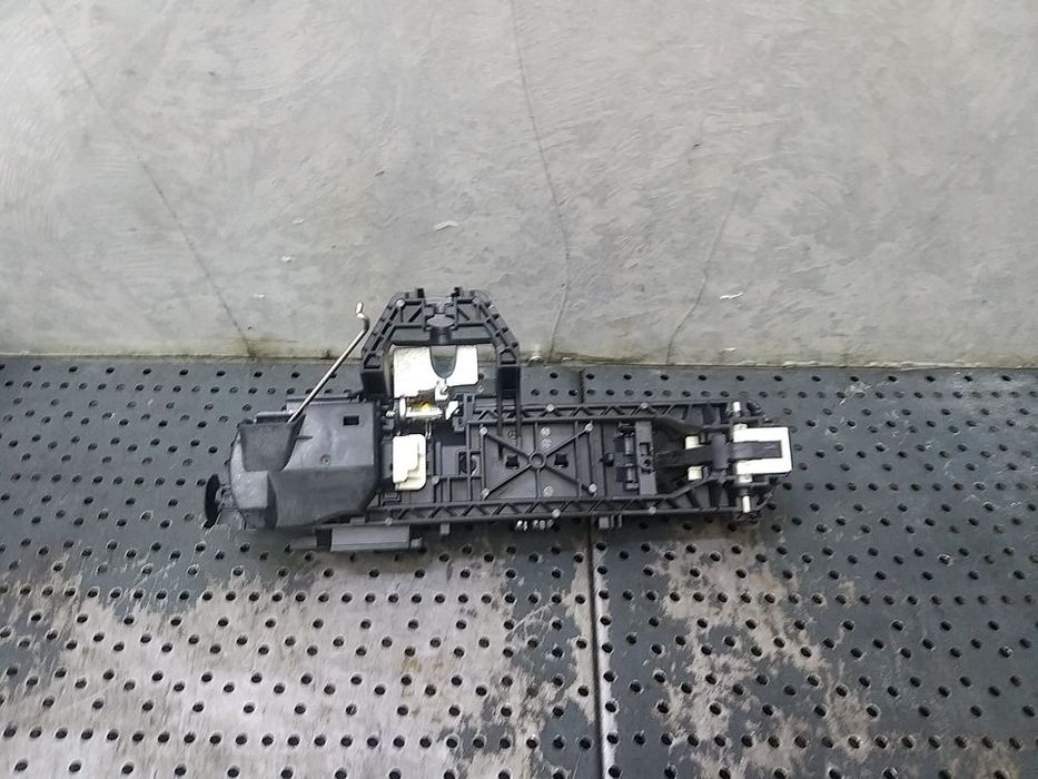 Maner usa dreapta fata mercedes c class w204 a2047602234