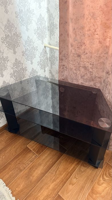 Журнальный столик для телевизора