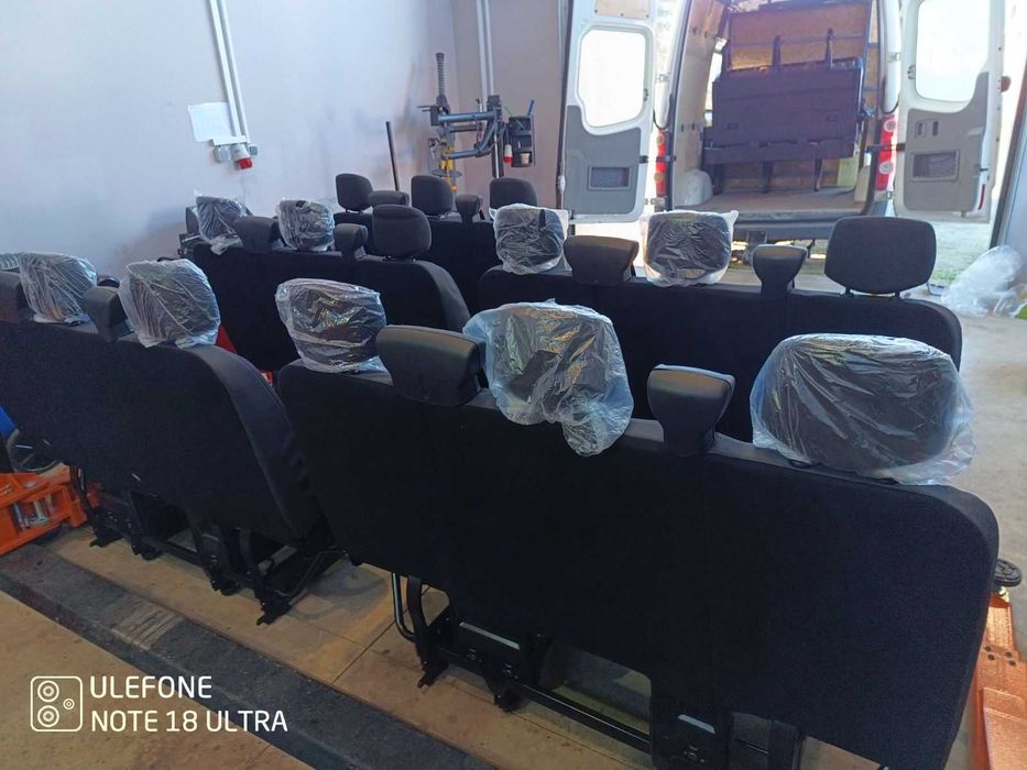 Седалки за Бус Тройки със колани