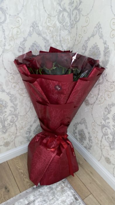 Гүл роза қызыл 23 шт