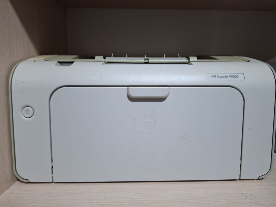 Принтер HP LaserJet P1005