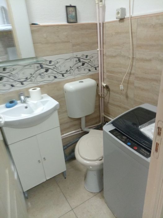 Vand garsoniera bloc 3 et 2 zona Halta