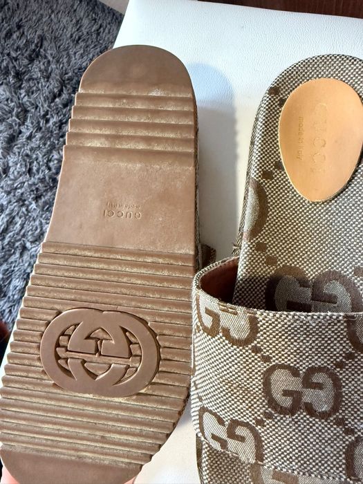 Papuci gucci de plaja