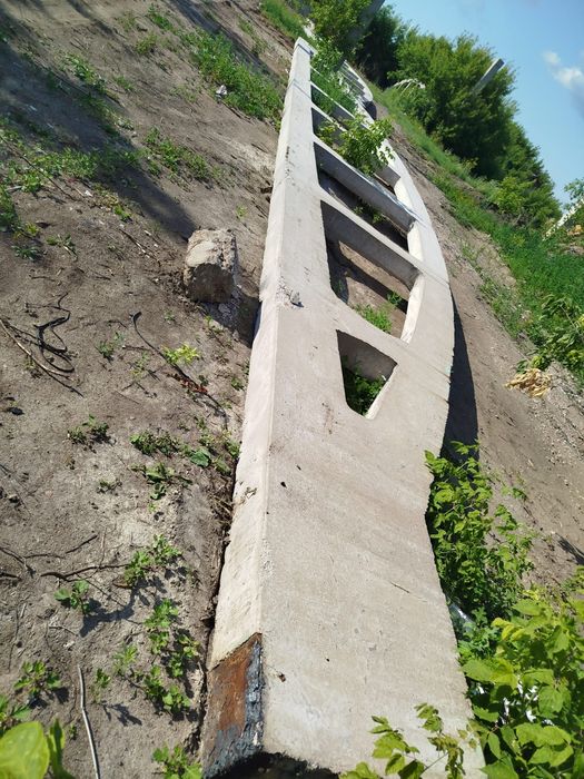 Продам фермы бетоные 24метра