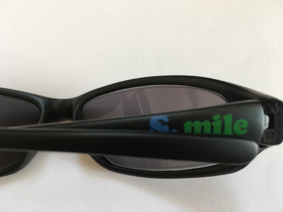 Солнцезащитные детские очки