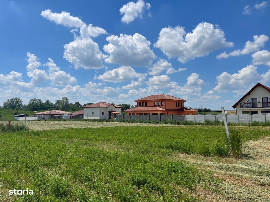 Teren intravilan,loc de casa,Zona Str. Dara
