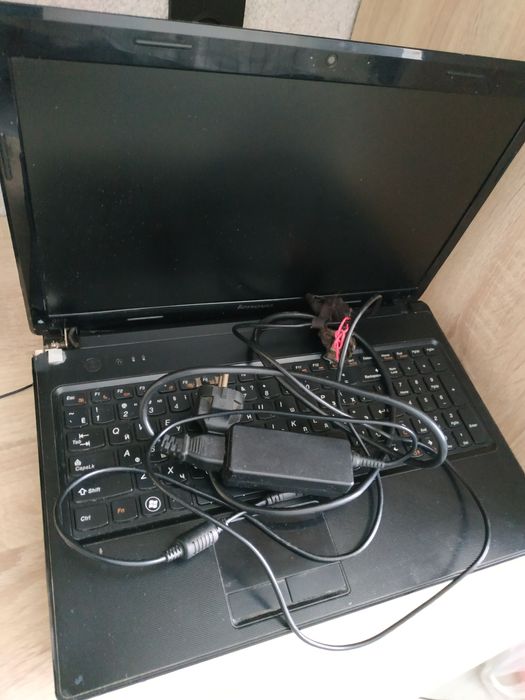 Неисправный ноутбук Lenovo