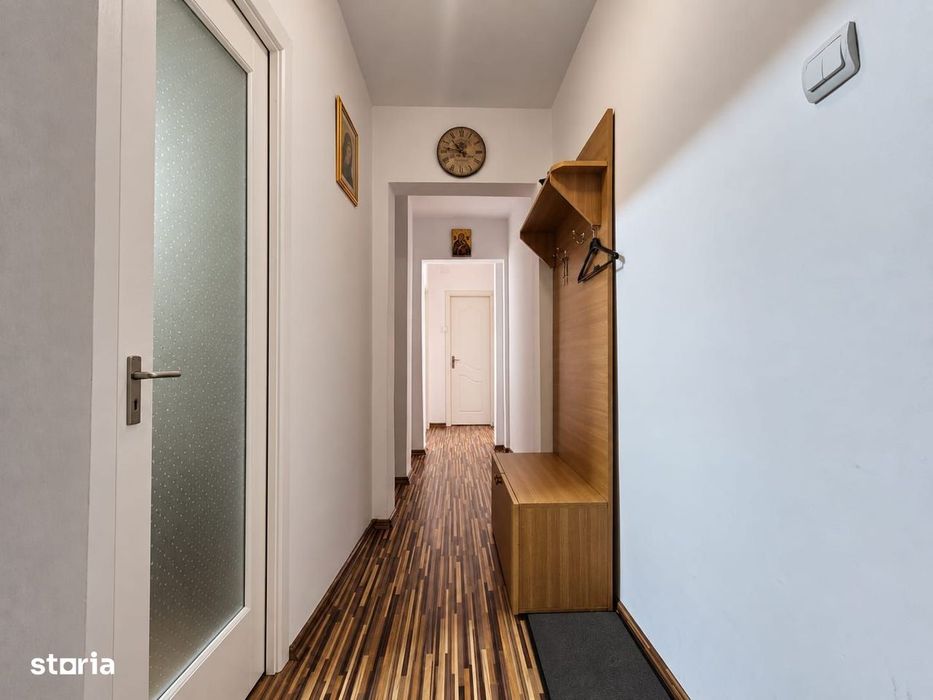 Apartament cu 3 camere de vânzare | Inel 2, Constanța | Etaj 1/4