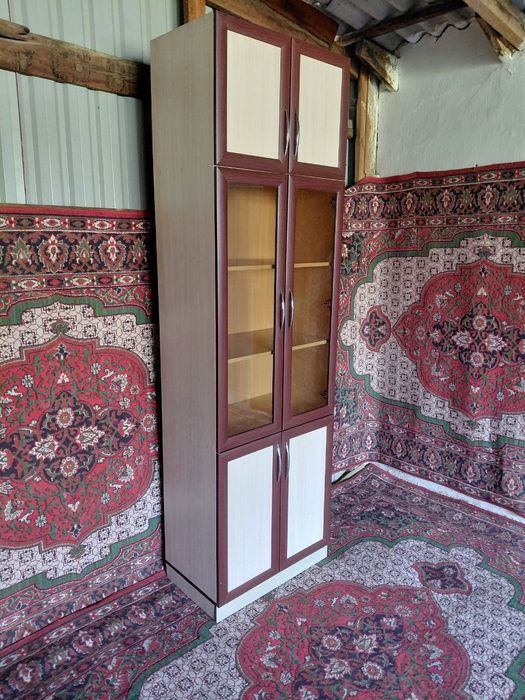 Продаётся офисный шкаф