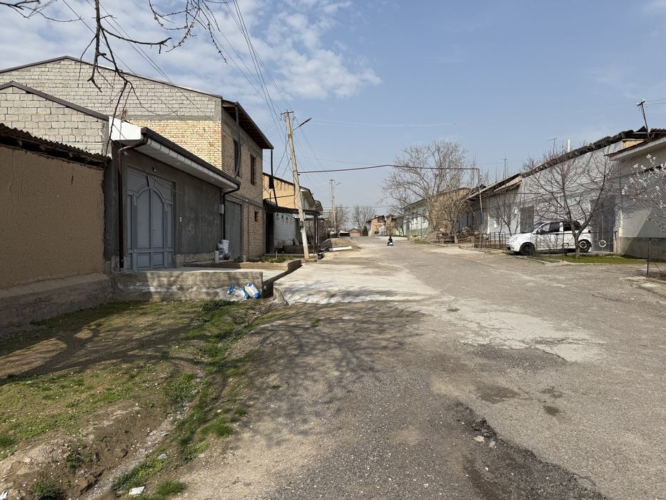 Abdurahmonov’da yer sotiladi