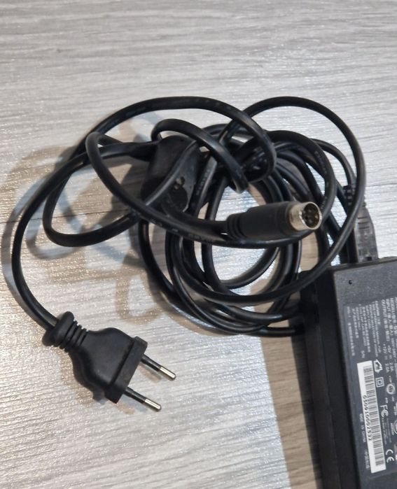 Sursa 5 v -12V  perfect funcționala