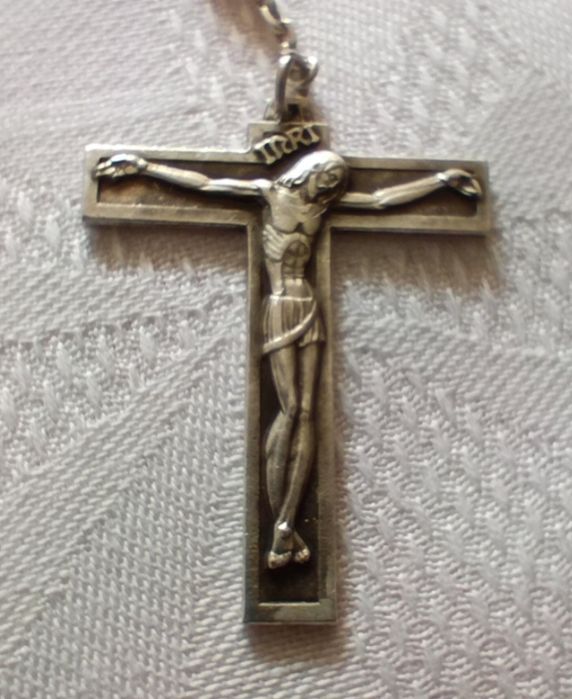 Розарий. Антична, Уникална молитвена броеница - колие