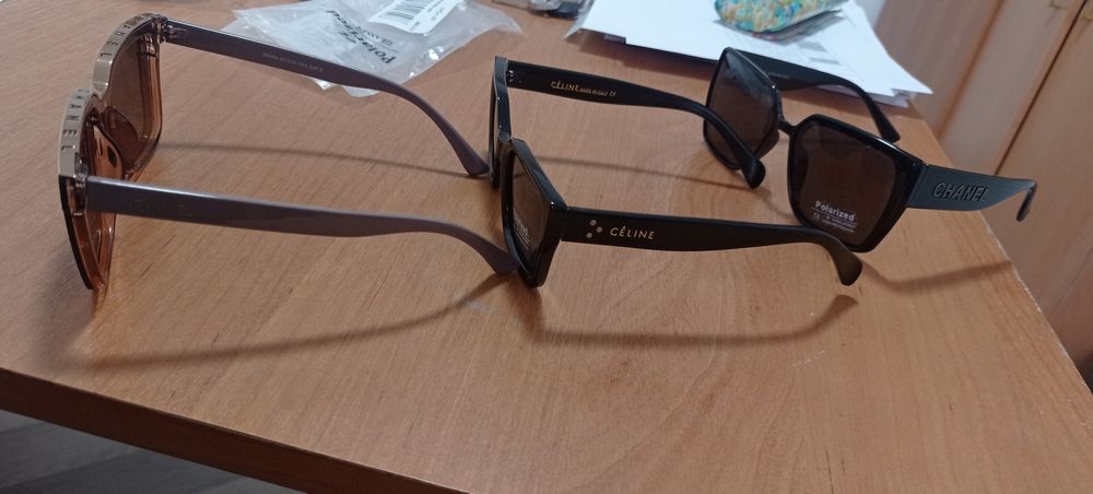 Очки солнцезащитные