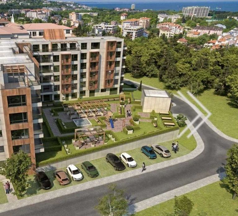 Продава се Тристаен апартамент в Варна, м-т Траката - 160 кв.м за 1907 €/кв.м - Снимка #2