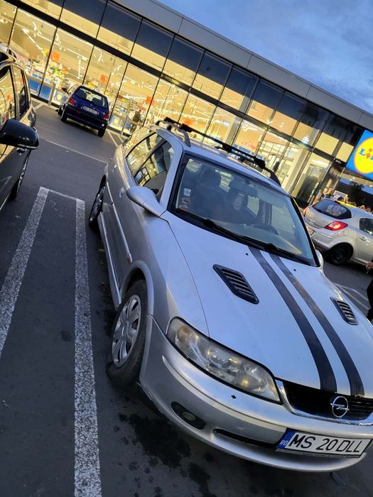 Opel Vectra b 1.8 benzina an 2000