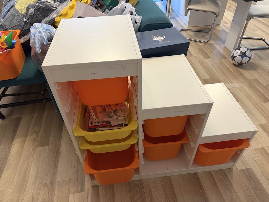 Vand dulap Ikea Trofast cu 7 cutii incluse