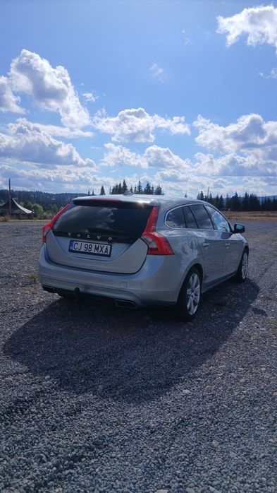 Proprietar vand 2014 Volvo v60 D4 181Cp Automat Trapa variante Dacia Duster