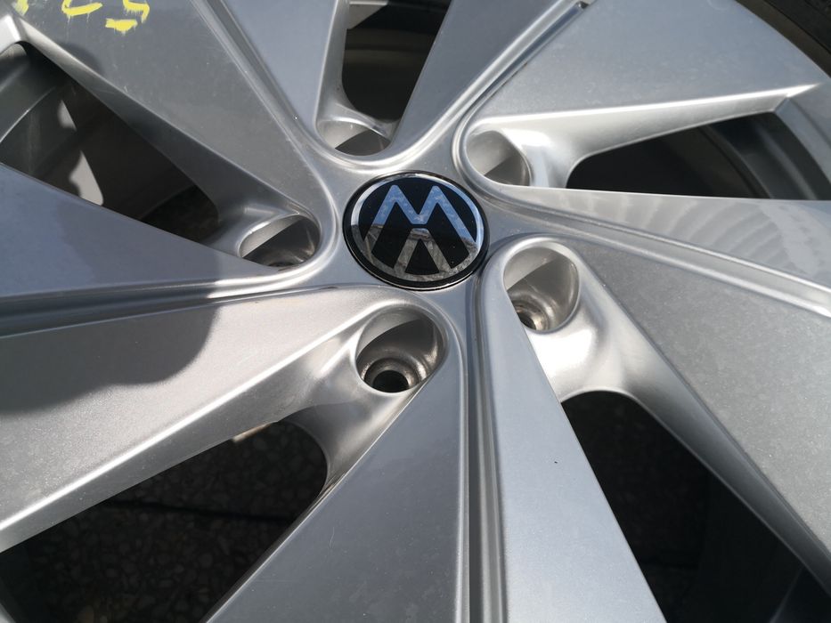 5х112 фолксваген шкода 5x112 volkswagen vw skoda 17 цола 215 65 17 като нови