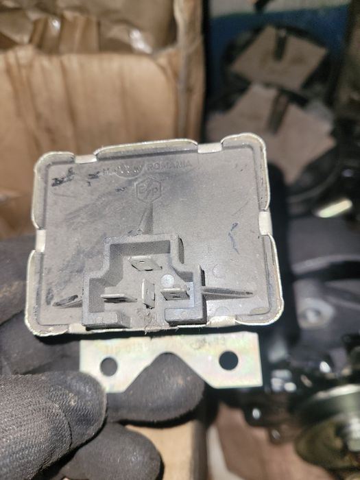 Relee raba martori bord claxon lămpi