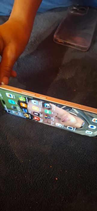 Vând Honor 400 Lite ca Nou