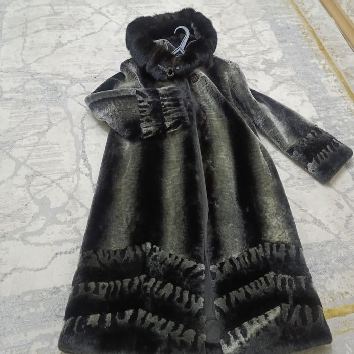 Продам шубу Мутон.