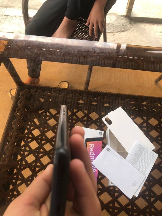 Redmi 7a 2019 yil usta koʻrmagan akuratni ishlatilgan aybi pashti yoqq