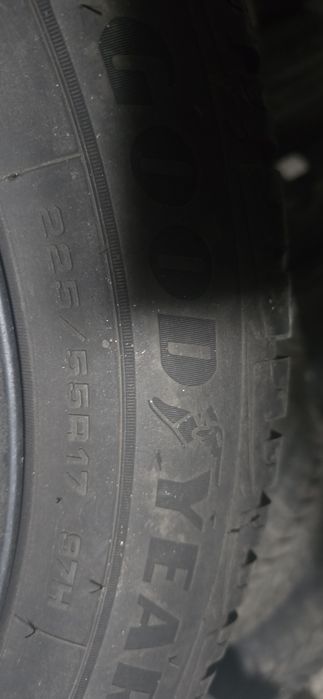 Roti iarna Renault 17" / Anvelope Goodyear //