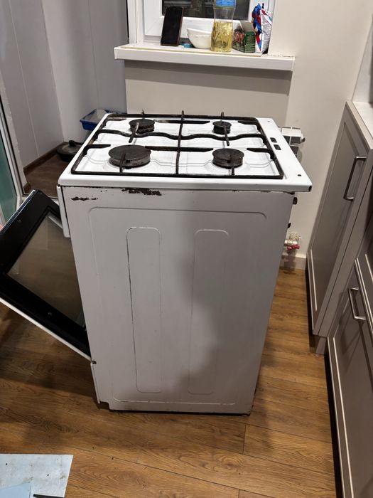 Продается газ с духовкой