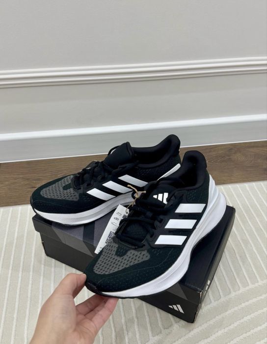 Кроссовки Adidas Ultrabounce5