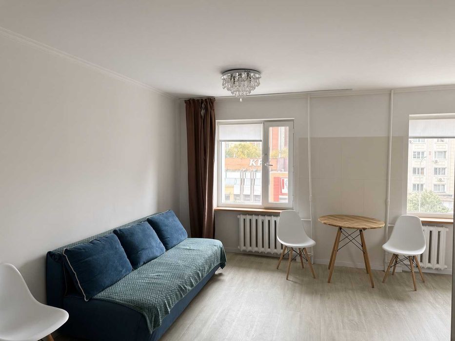 2-комнатная квартира · 42.6 м² · 4/5 этаж, Республика