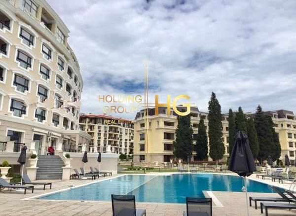 Продава се Двустаен апартамент в к.к. Св.Св. Константин и Елена - 84 кв.м за 2084 €/кв.м - Снимка #1