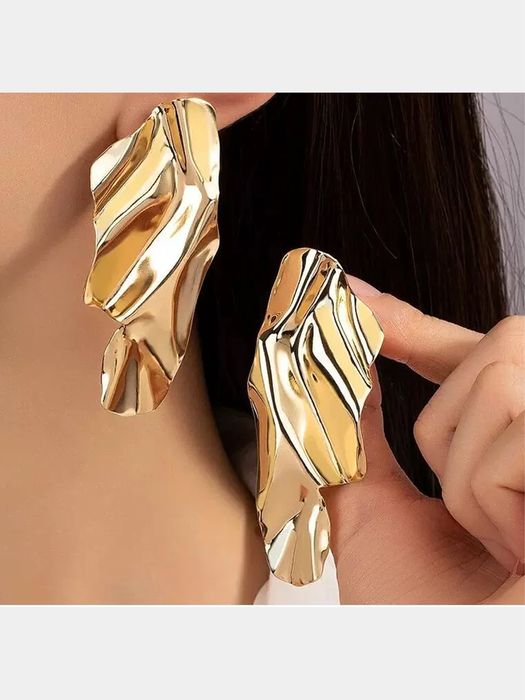 Продам серьги новые