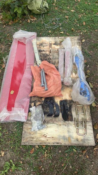 Трактора вече е регистриран ,  нов . ГО, ГТП, 25 к.с.  4х4 ,фреза