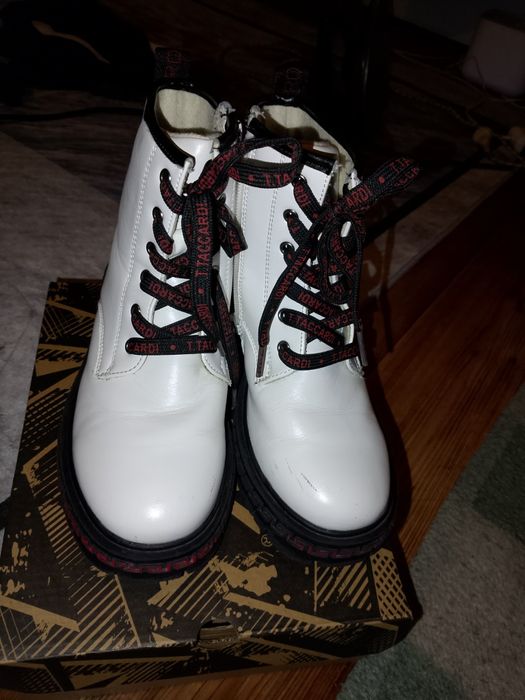 Куртка и ботинки 32