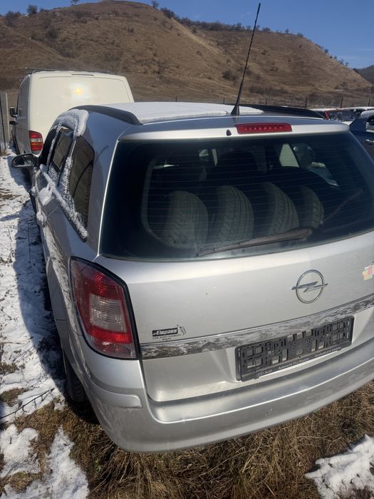 Dezmembram Opel Astra H,1,7 CDTI,2007