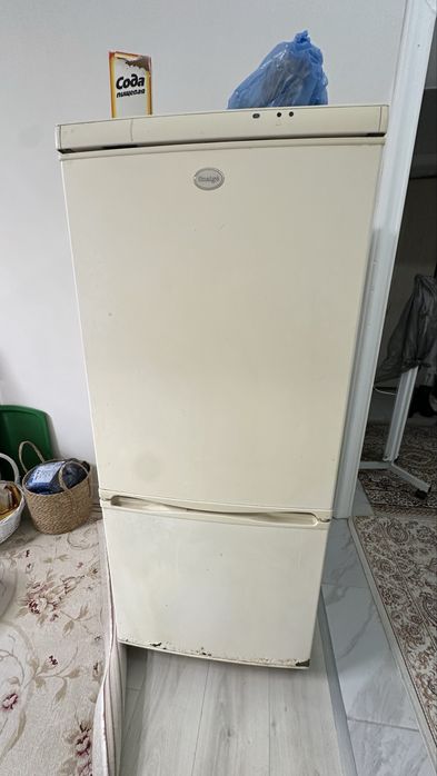 Бесплатно отдам холодильник. В рабочем состоянии