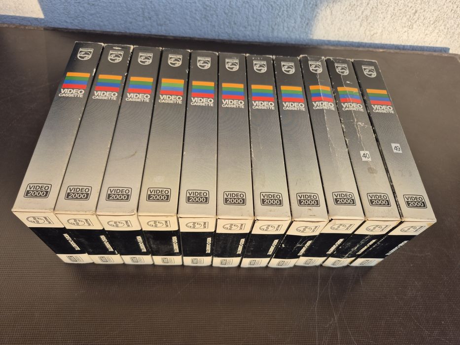 Vând 10 casete video 2000 VCC originale Philips 120,240,360,480 minute