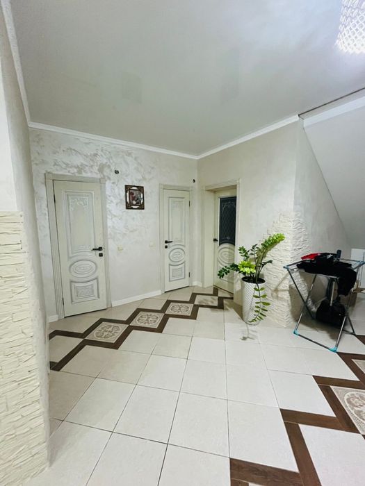 Мансард үй сатылады