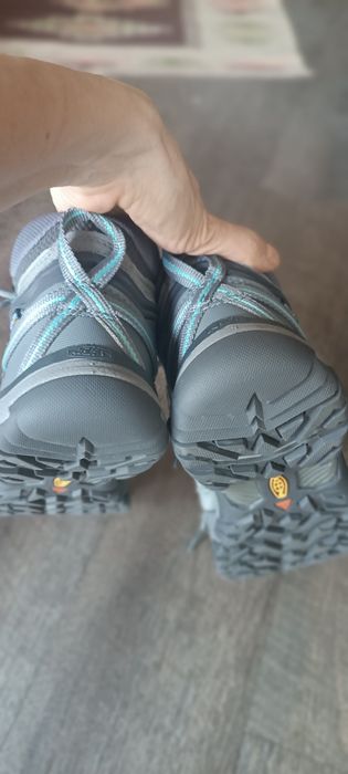 Ghete drumeție damă KEEN Ridge Flex Mid WP (Impermeabile), mărimea 38 – Stare excelentă