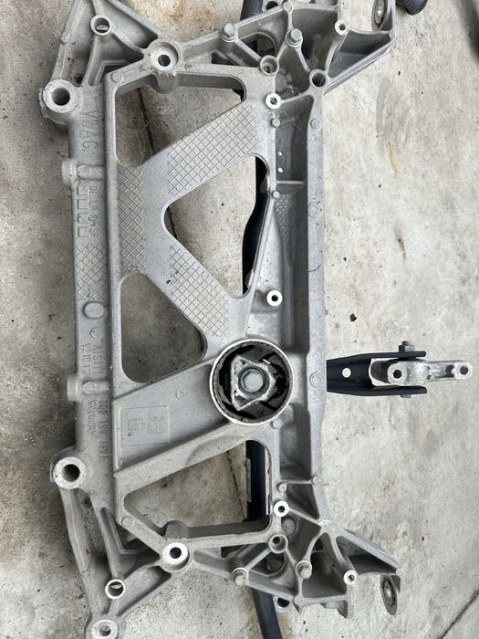 Cadru motor Volkswagen passat b8 / skoda superb / facelift / nonfacelift / manuala / automata