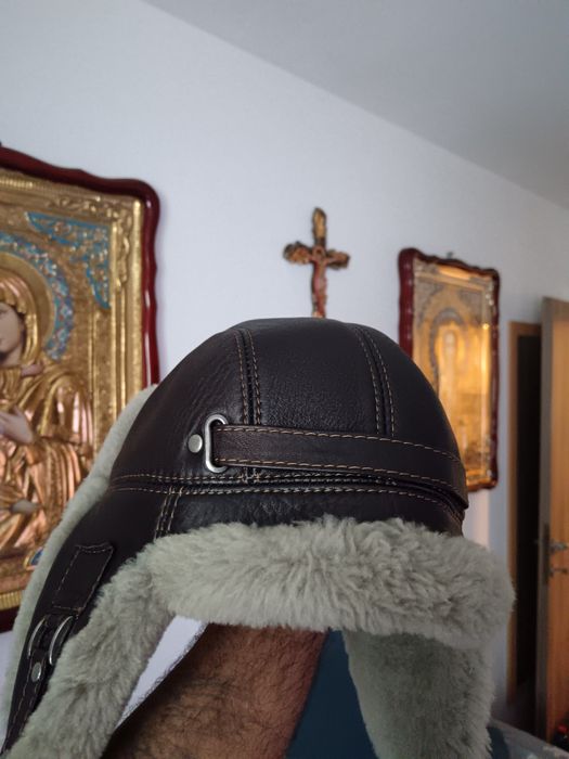 Căciulă din piele îmblănită