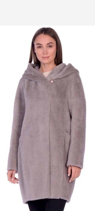 Продаётся женское пальто